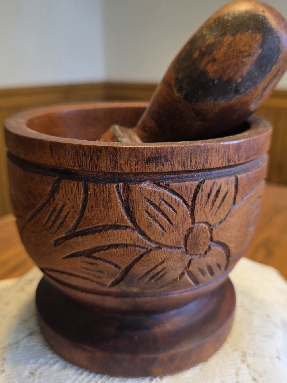 VTG Artisan-Carved Wood Haitian Mortar And Pestle Large Pilon Footed